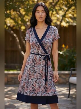 NWT Gilli Paisley Print V-Neck Wrap Dress Size M